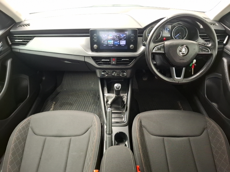 Skoda Kamiq 1.0 Tsi 95 Se White #3