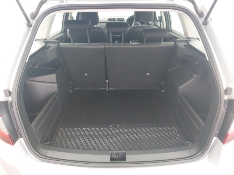 Skoda Fabia Skoda Hatchback 1.0 Tsi 110 Se L Dsg Blue #18