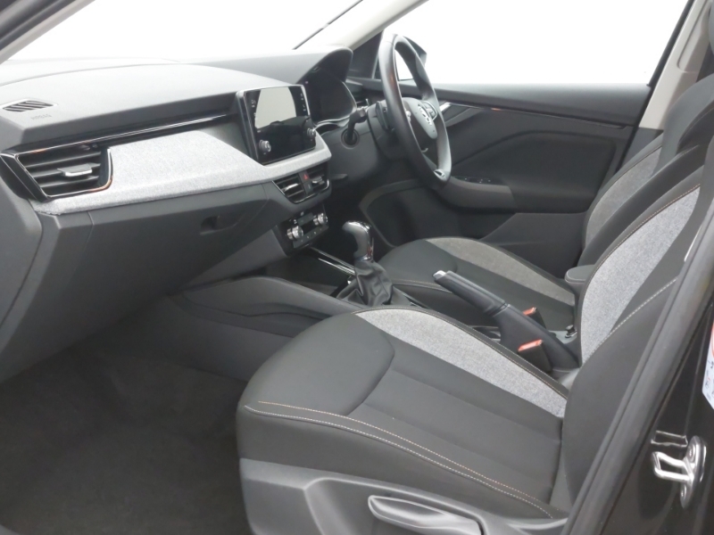 Skoda Kamiq 1.0 Tsi Se Dsg Black #4