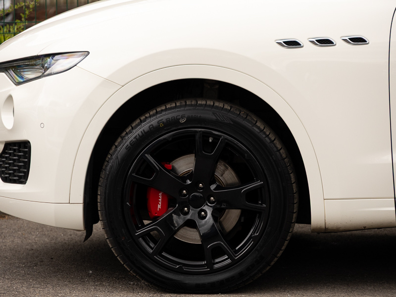 Maserati Levante Levante D V6 Black #17