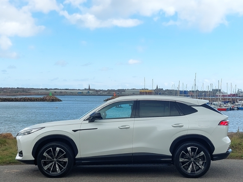 MG HS 1.5 T-gdi Phev Trophy LC25ZNN White #4