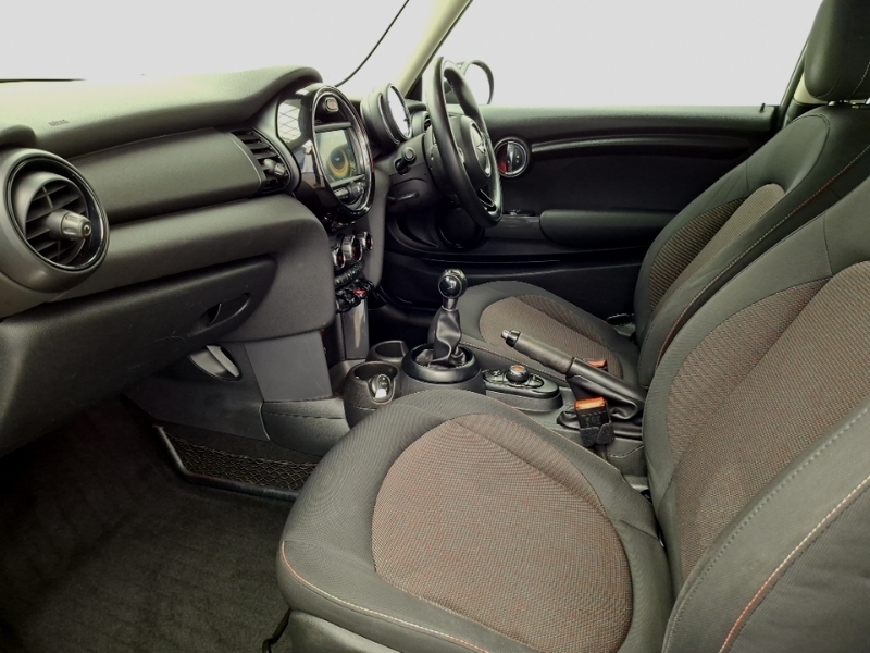 Mini Hatch 1.2 One NG67DTK Black #5