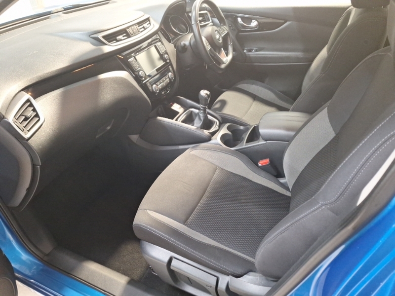 Nissan Qashqai 1.3 Dig-t Acenta Premium SB69AYC Blue #5