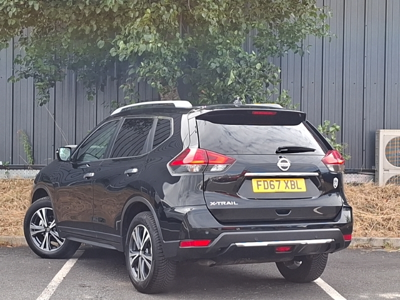 Nissan X-Trail 1.6 Dig-t N-connecta Black #2
