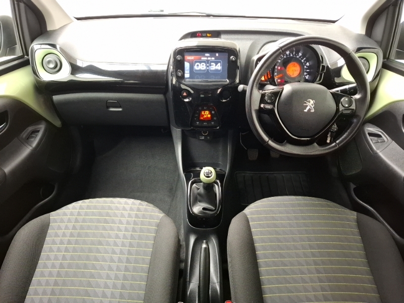 Peugeot 108 1.0 72 Collection Green #3