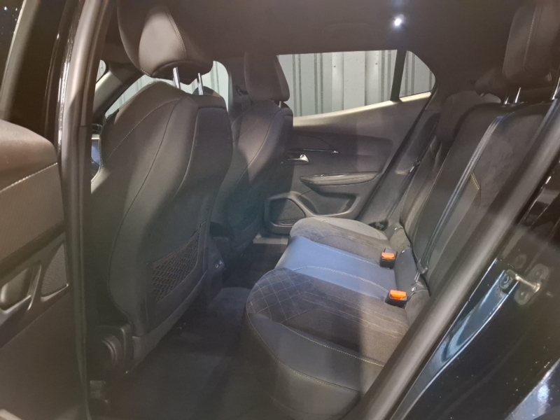 Peugeot e-2008 100Kw Gt Premium 50Kwh Black #6