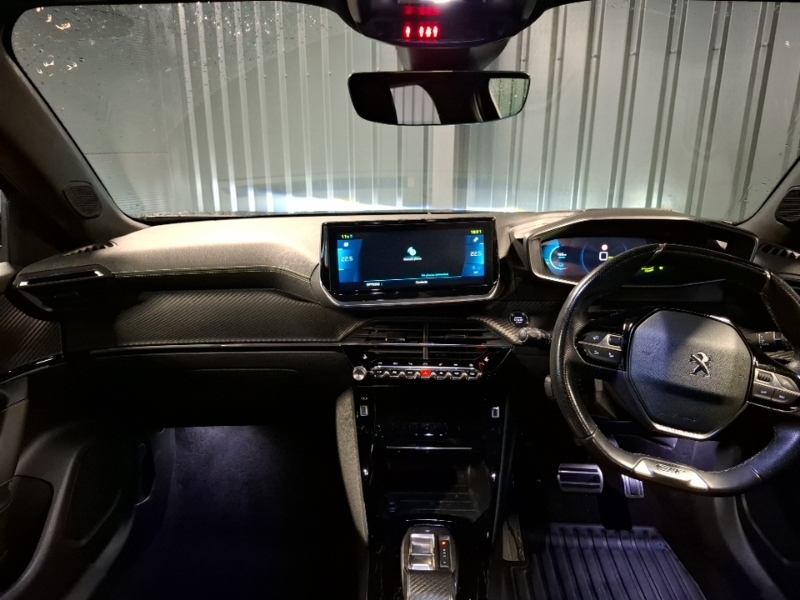 Peugeot e-2008 100Kw Gt Premium 50Kwh Black #3