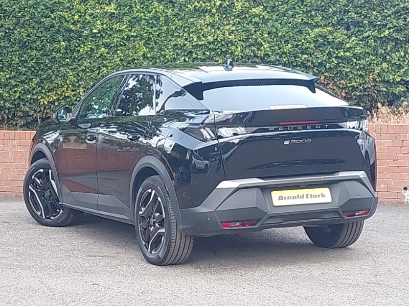Peugeot 3008 157Kw Allure 73Kwh Black #2