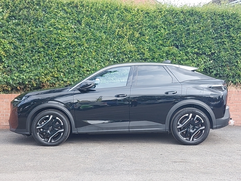 Peugeot 3008 157Kw Allure 73Kwh Black #4