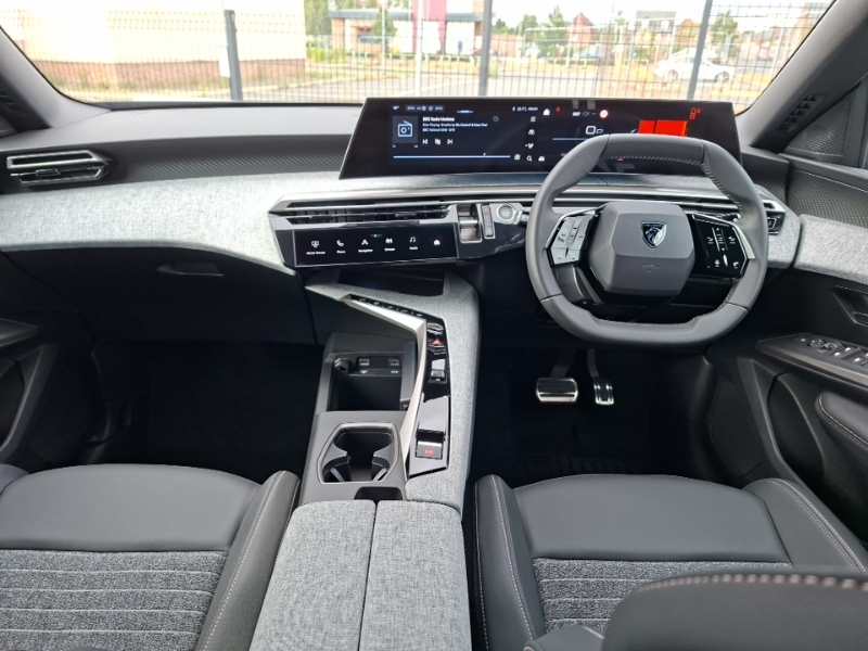 Peugeot 3008 1.2 Hybrid 145 Allure E-dsc6 Grey #3