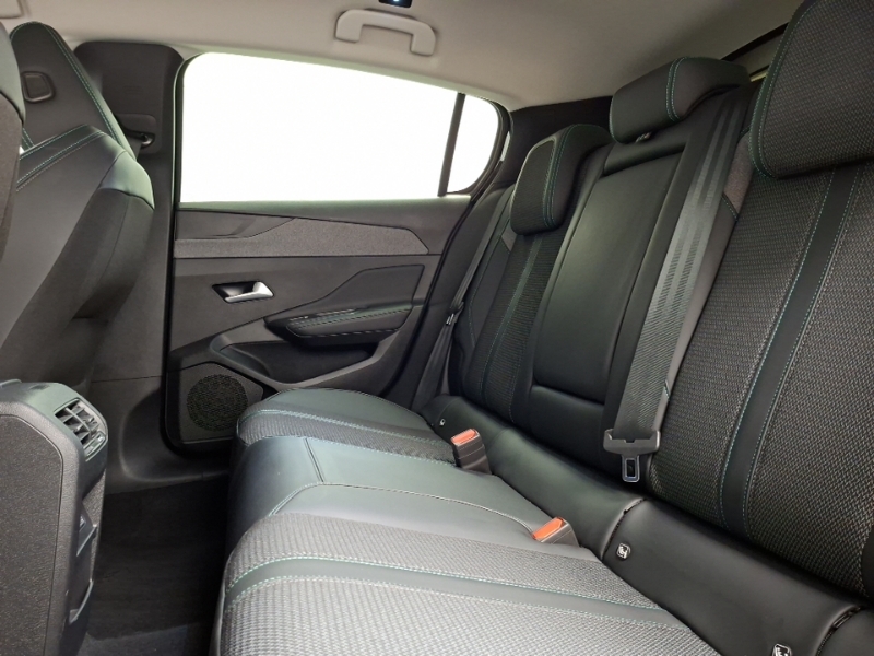 Peugeot 308 1.2 Puretech Allure Premium Eat8 Black #6