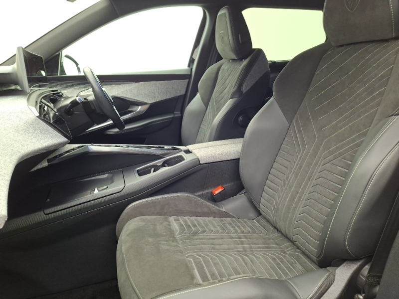 Peugeot 5008 157Kw Gt 73Kwh FD25VSU Black #5