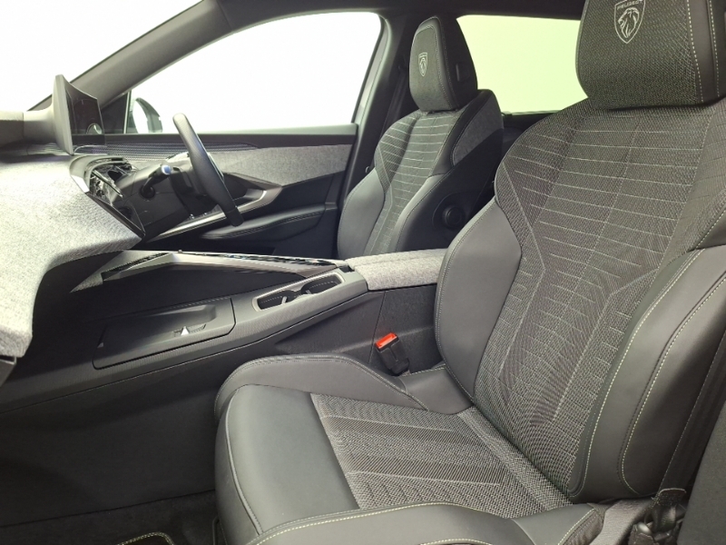 Peugeot 5008 157Kw Gt 73Kwh FD25YFE Grey #5