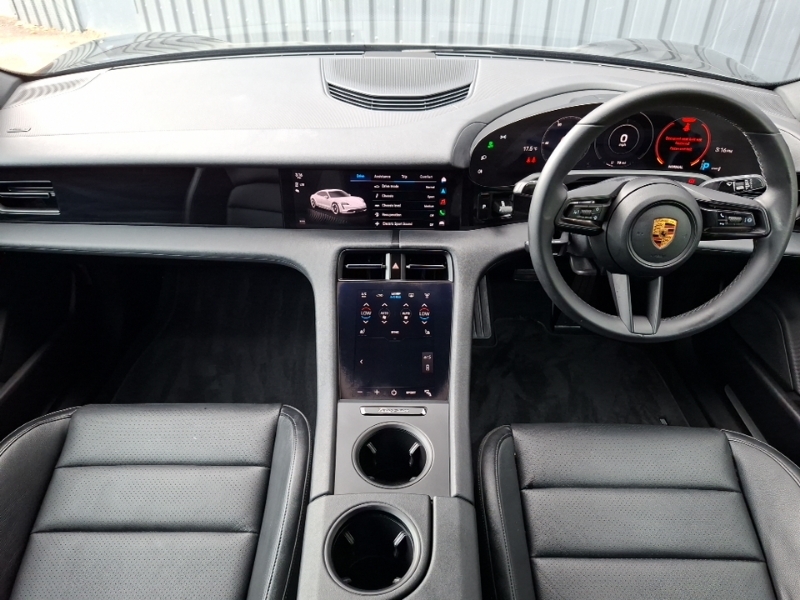 Porsche Taycan 390Kw 4S 79Kwh Black #3