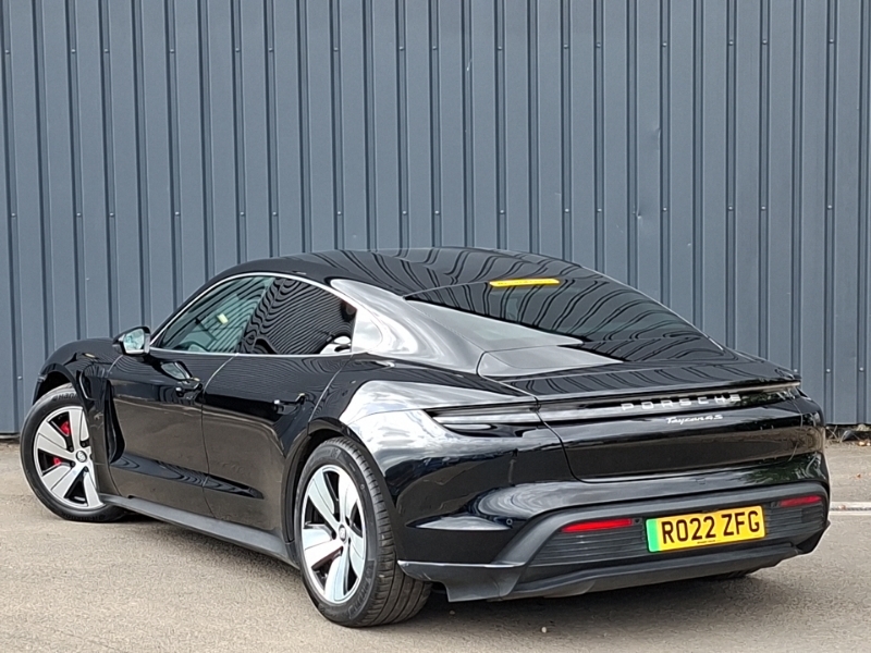 Porsche Taycan 390Kw 4S 79Kwh Black #2