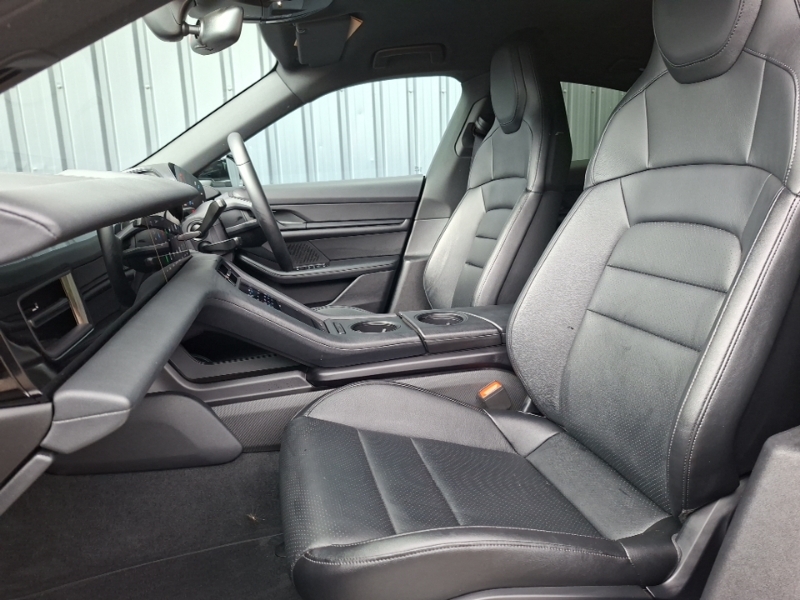 Porsche Taycan 390Kw 4S 79Kwh Black #5