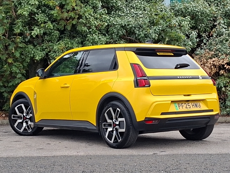 Renault 5 E-Tech 110Kw Techno Comfort Range 52Kwh PF25HWU Yellow #2