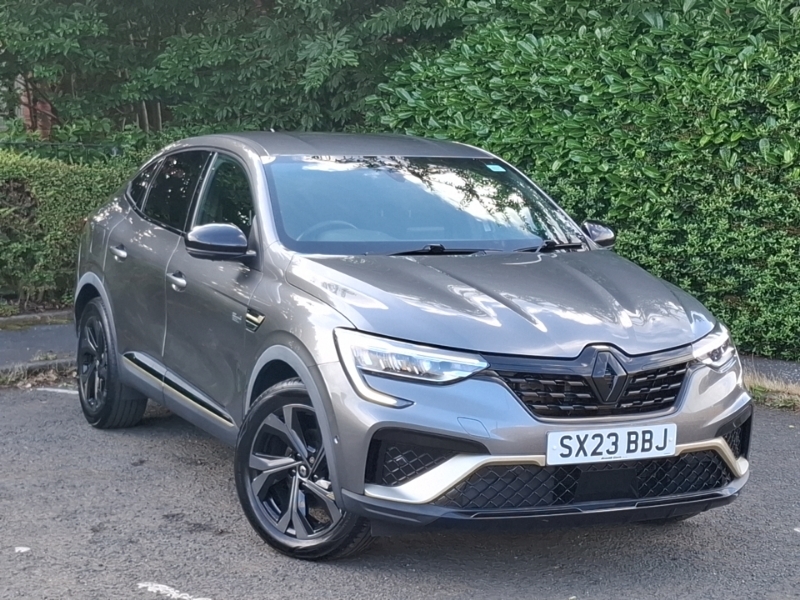 Renault Arkana 1.6 E-tech Full Hybrid 145 Engineered Grey