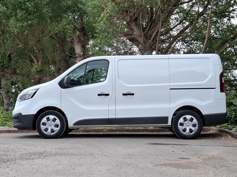 Renault Trafic Sl30 Blue Dci 130 Advance Van White #4