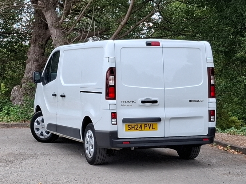 Renault Trafic Sl30 Blue Dci 130 Advance Van White #2