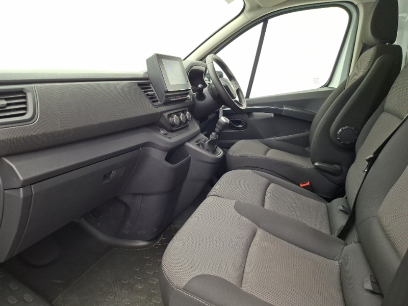 Renault Trafic Ll30 Blue Dci 130 Advance Safety Van White #5
