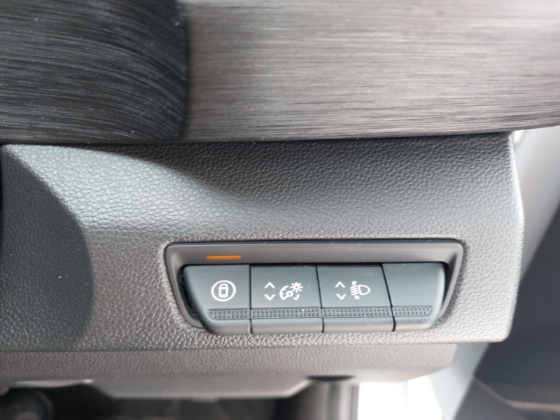 Renault Trafic Lh30 Blue Dci 150 High Roof Advance Safety Van White #17