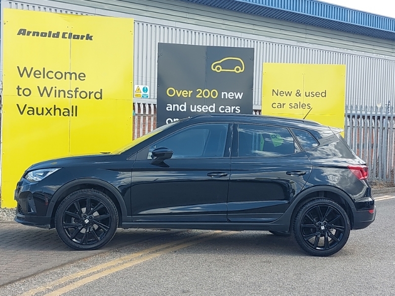 Seat Arona 1.0 Tsi 115 Fr Black Edition Dsg Black #4