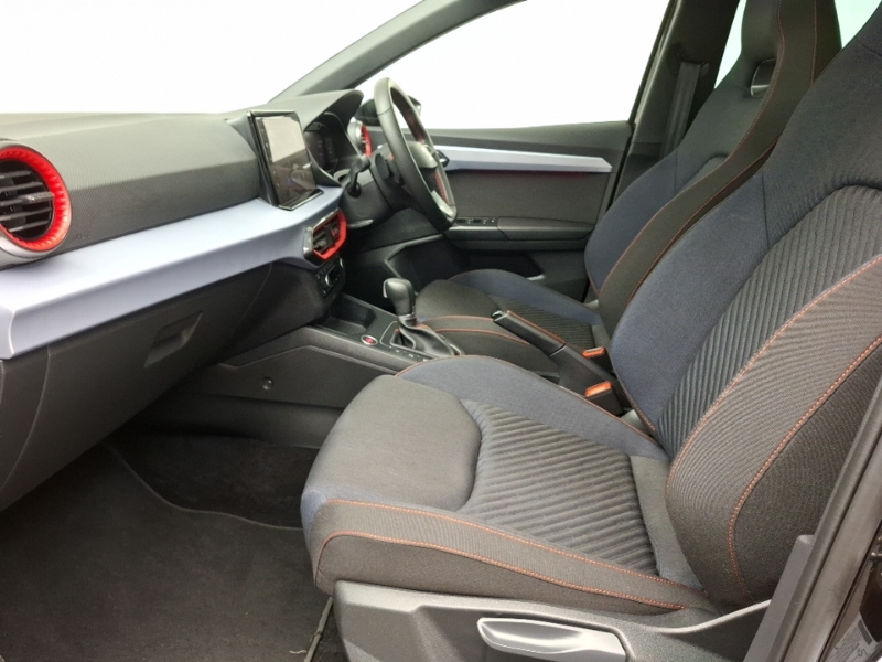 Seat Ibiza 1.0 Tsi 115 Fr Black Edition Dsg White #5