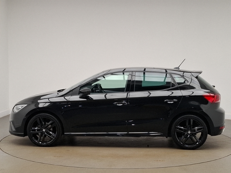 Seat Ibiza 1.0 Tsi 115 Fr Black Edition Dsg White #4