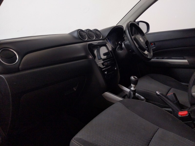 Suzuki Vitara 1.4 Boosterjet 48V Hybrid Sz-t Red #5
