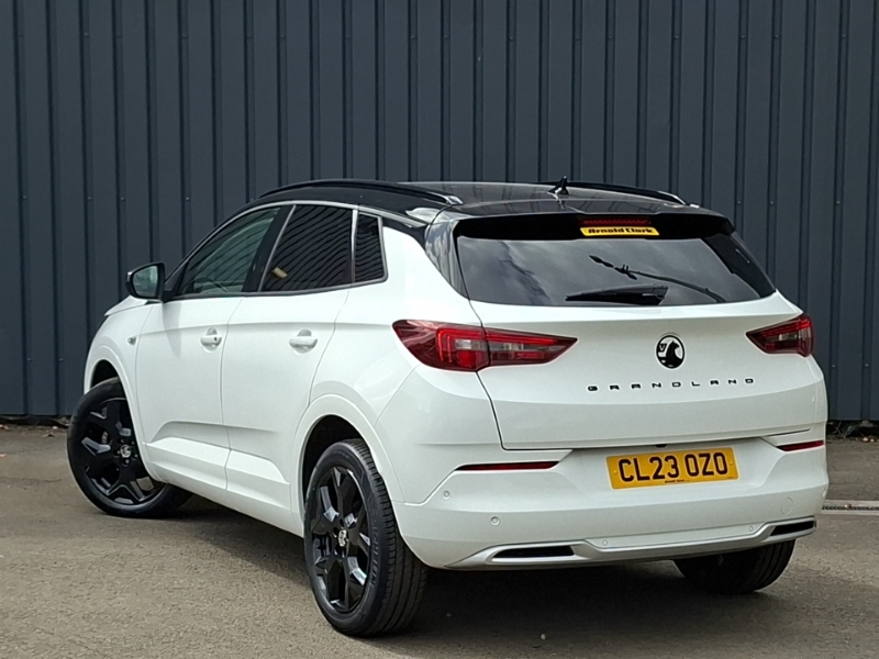 Vauxhall Grandland 1.5 Turbo D Ultimate White #2