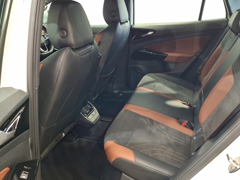 Volkswagen ID.4 109Kw Life Pure 52Kwh White #6