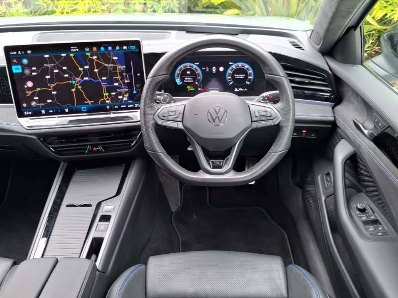 Volkswagen Passat Elegance 1.5 Etsi Mhev 150Ps 7-Speed Dsg White #8
