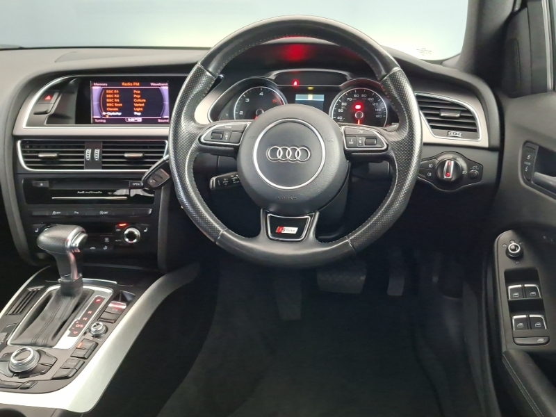 Audi A4 2.0 Tdi Black Edition Red Low Tax Ha Red #8
