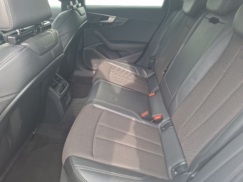 Audi A4 2.0 Tdi S Line WH16EJK White #6