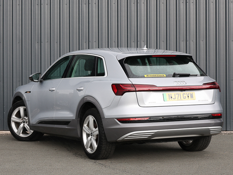 Audi E-tron 300Kw 55 Quattro 95Kwh Technik Silver #2