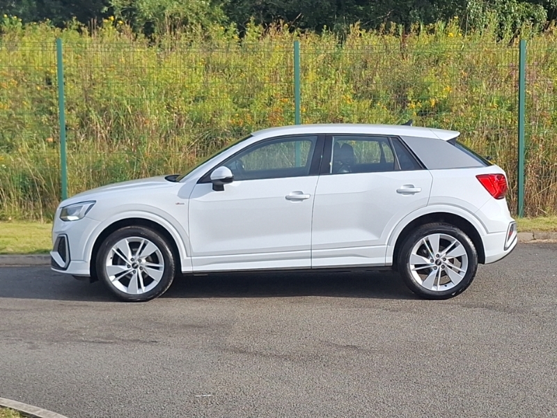 Audi Q2 35 Tfsi S Line ET23LFP White #4