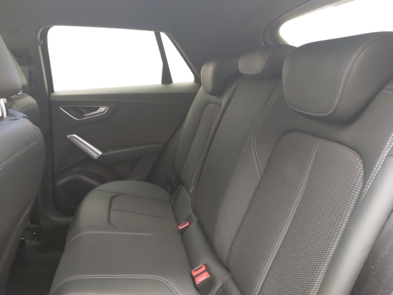 Audi Q2 30 Tfsi Black Edition Black #6
