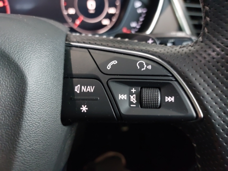 Audi Q5 2.0 Tfsi 45 Black Edition Suv S Tronic White #13
