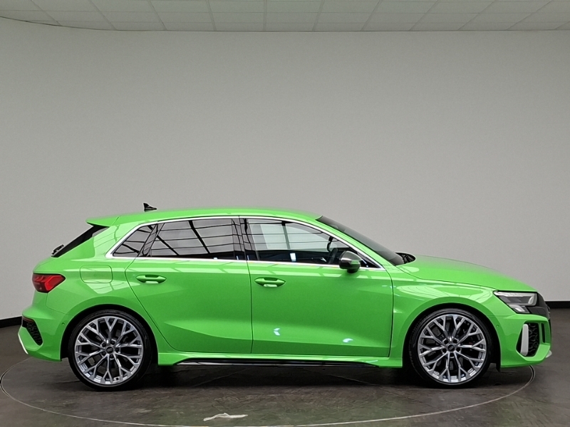 Audi RS3 Rs 3 Sportback Rs 3 Tfsi S Tronic Green #3