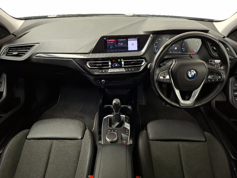 BMW 1 Series 118I Sport Black #3