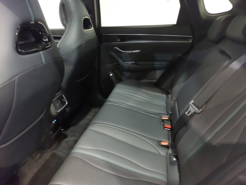 Byd Seal U 1.5 Dm-i Boost Black #6