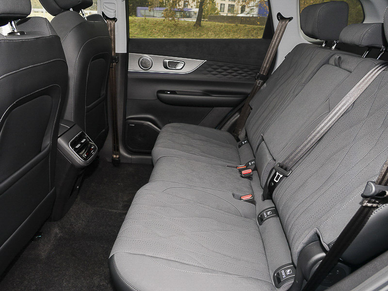Chery Tiggo 8 1.5T Phev Summit Dht White #6