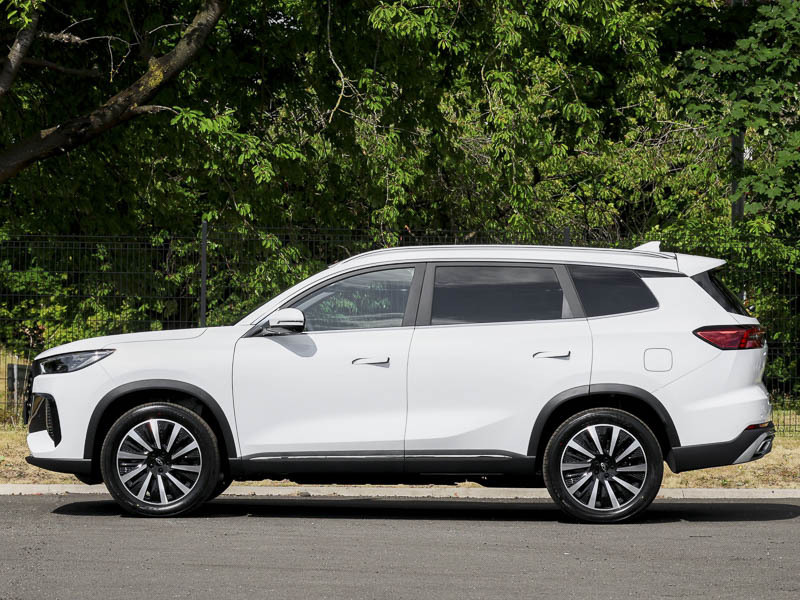 Chery Tiggo 8 1.5T Phev Summit Dht White #4