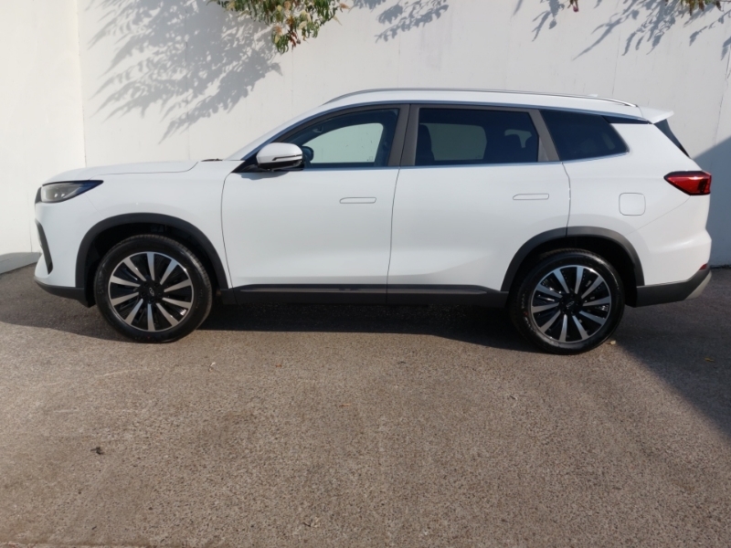 Chery Tiggo 8 1.5T Phev Summit Dht White #4