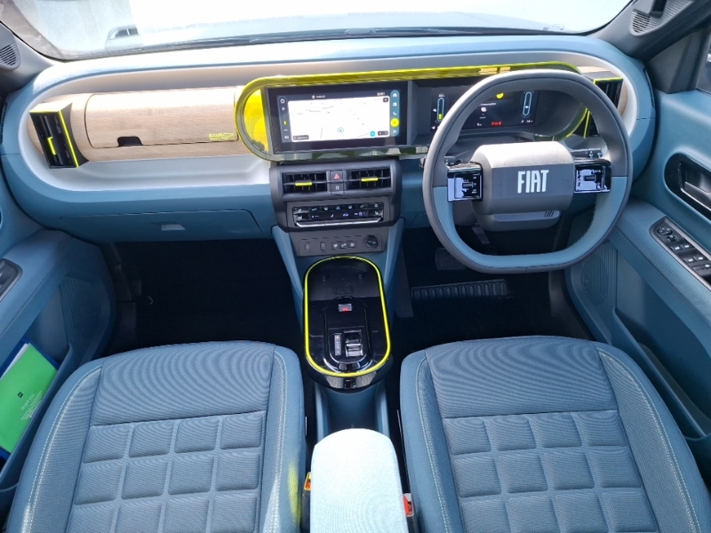 Fiat Panda 83Kw La Prima 44Kwh Black #3