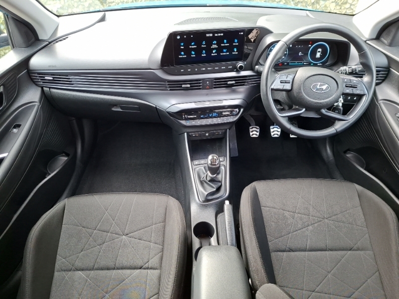 Hyundai Bayon 1.0 Tgdi 120 48V Mhev Premium Green #3