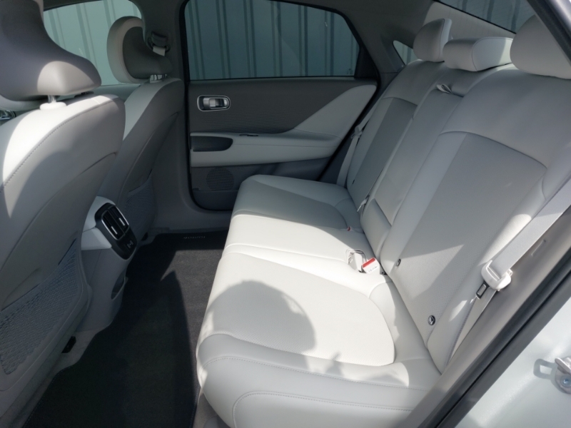 Hyundai Ioniq 6 168Kw Ultimate 77Kwh Gold #6