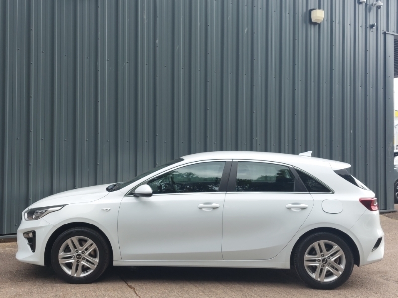 Kia Ceed 1.0T Gdi Isg 2 White #4