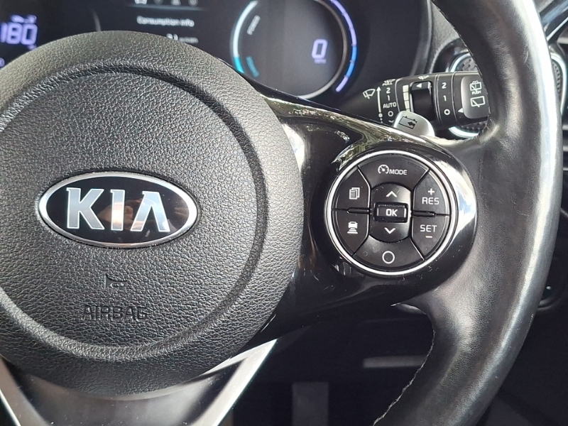 Kia Soul 64Kwh First Edition Suv 201 Bhp White #13